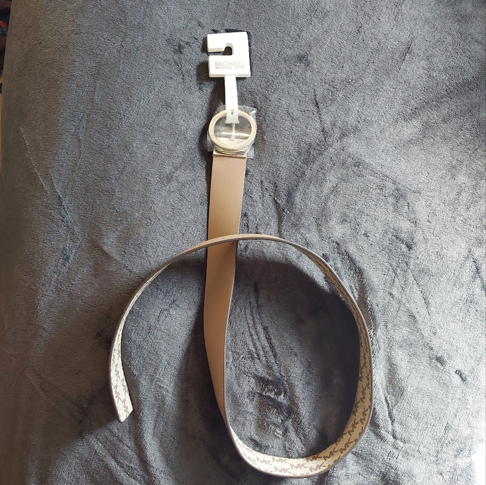 Michael Kors reversible belt